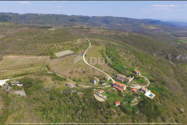 Terreno Grožnjan, 114.440m2