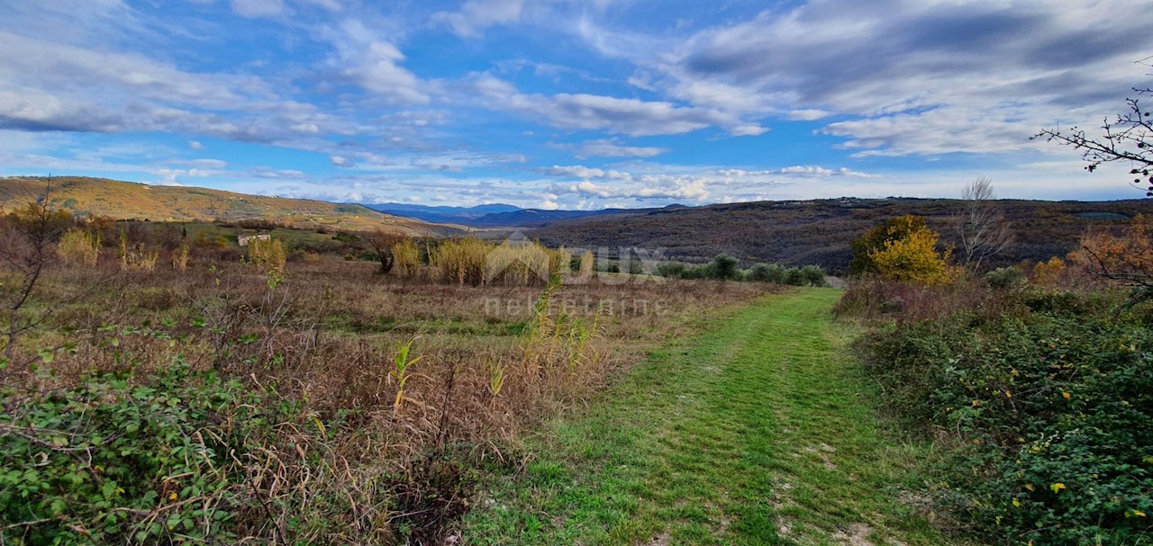 Terreno Grožnjan, 114.440m2