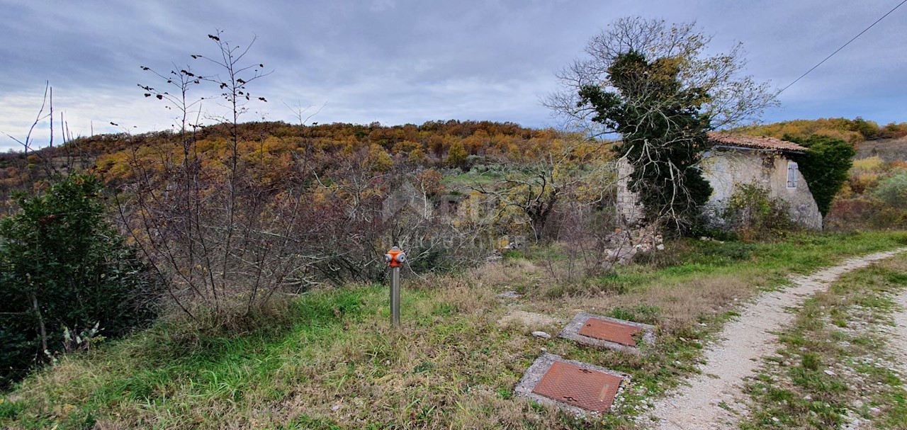 Terreno Grožnjan, 114.440m2