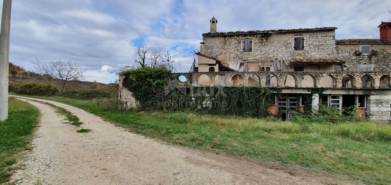 Terreno Grožnjan, 114.440m2