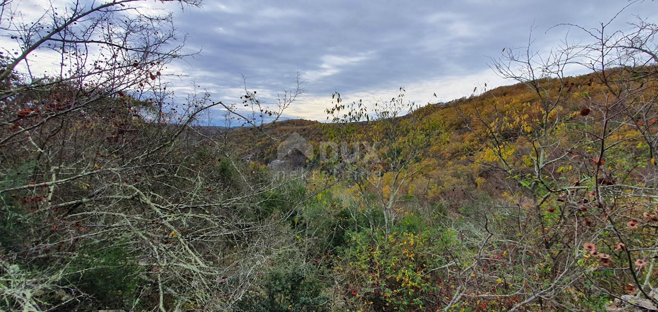 Terreno Grožnjan, 114.440m2