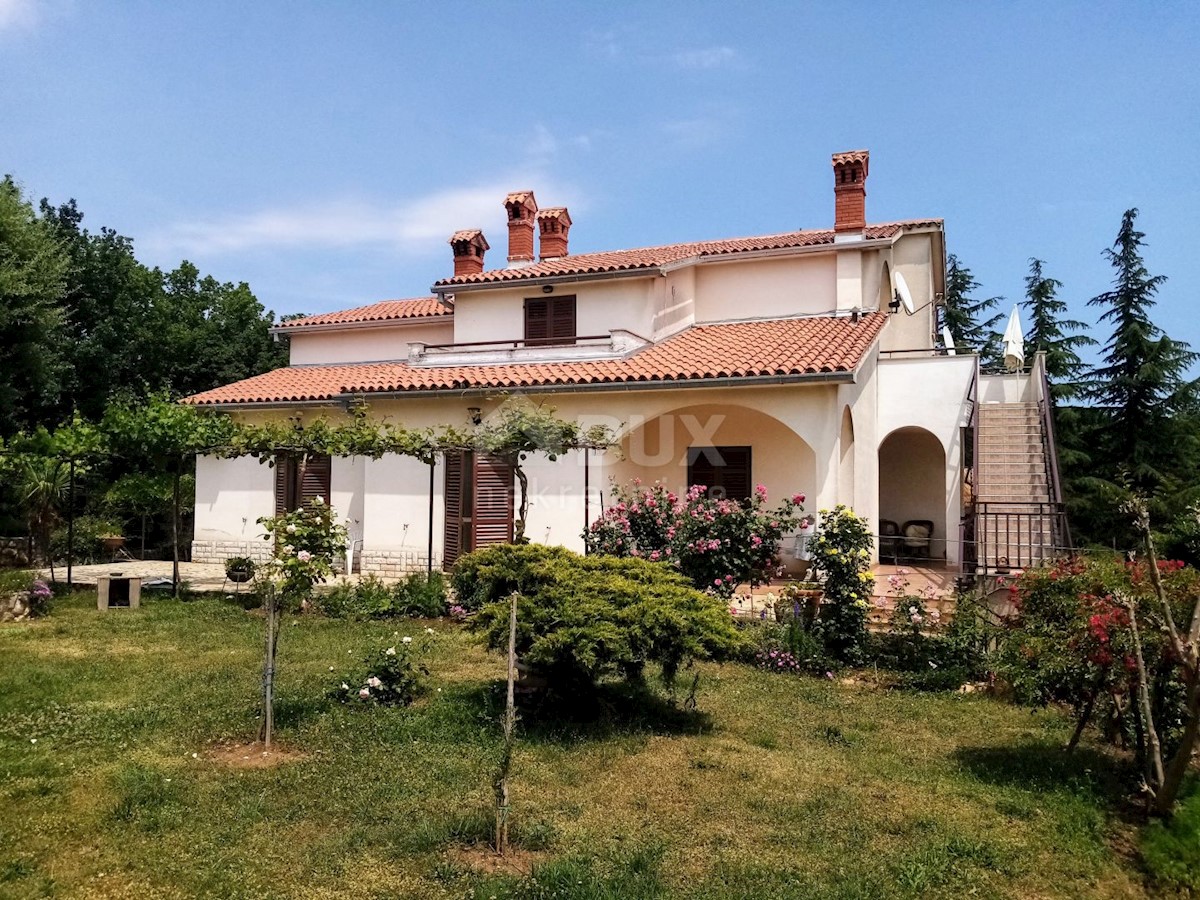 ISTRIA, LABIN - Bella casa vicino alla città con giardino paesaggistico