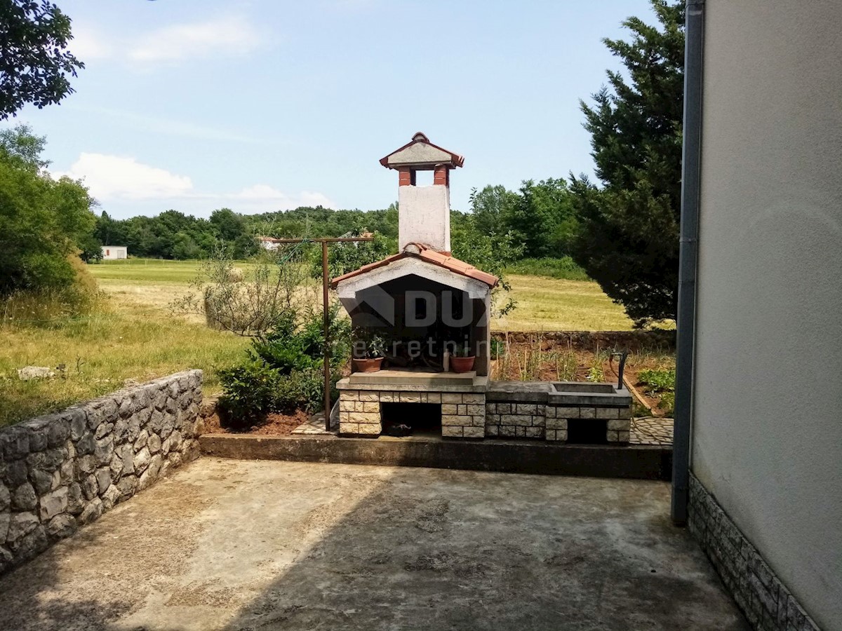 ISTRIA, LABIN - Bella casa vicino alla città con giardino paesaggistico