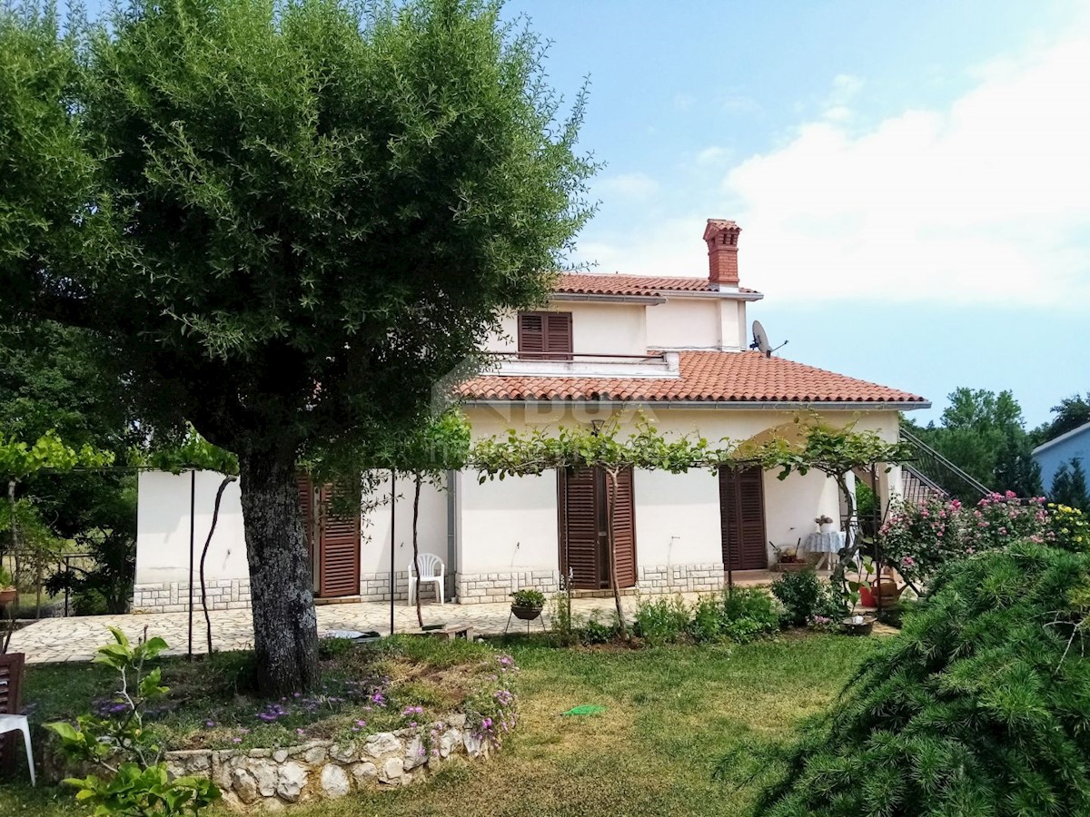 ISTRIA, LABIN - Bella casa vicino alla città con giardino paesaggistico