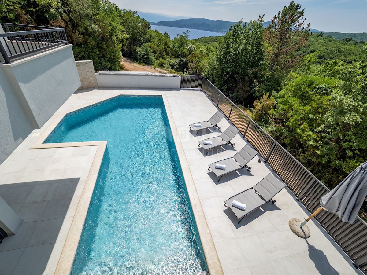 ISOLA DI KRK, VRBNIK - Casa di lusso con piscina vicino al mare