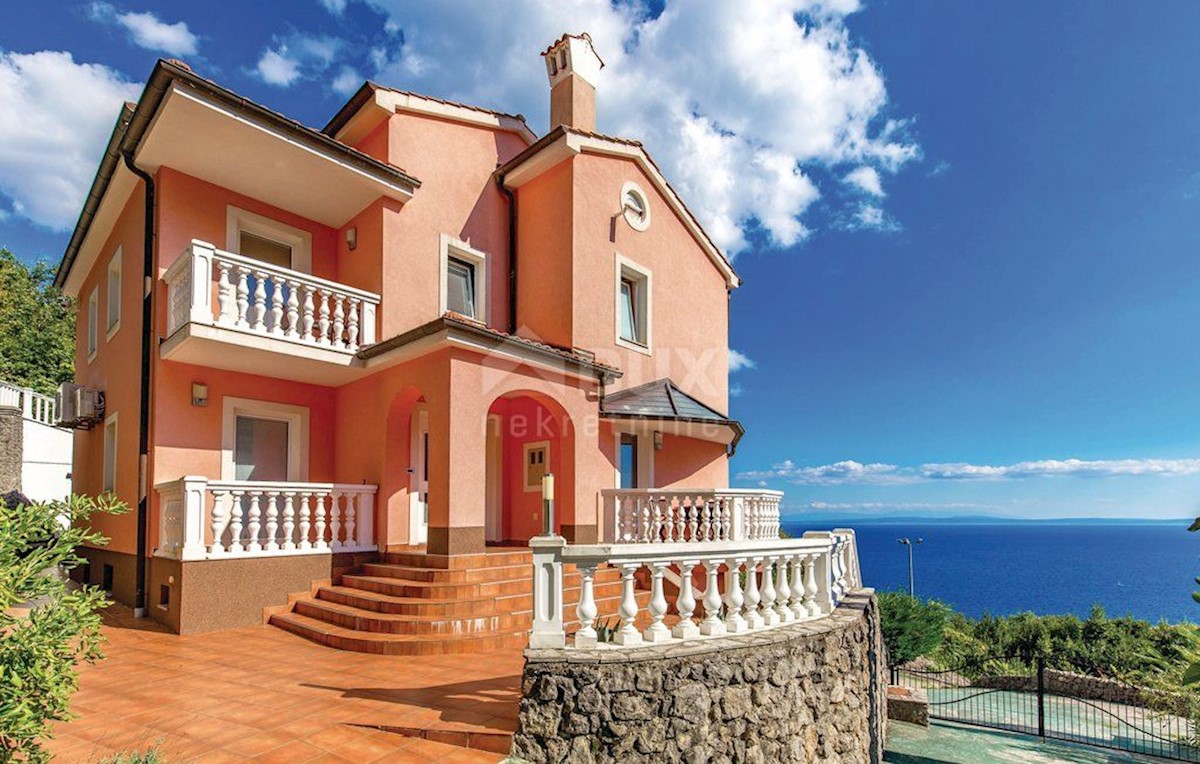 OPATIJA- Villa con bellissima vista panoramica sul mare