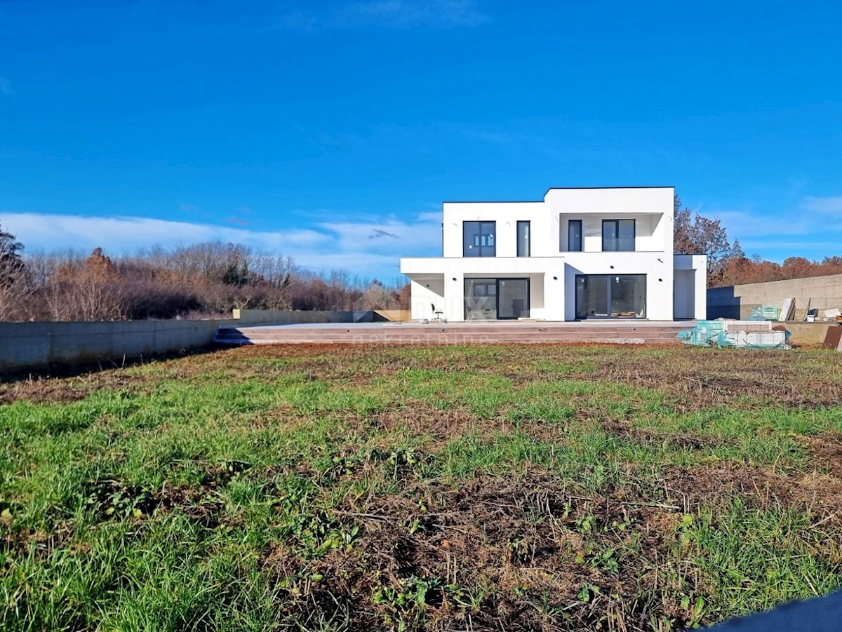 ISTRIA, LABIN - Villa con piscina in un ambiente tranquillo