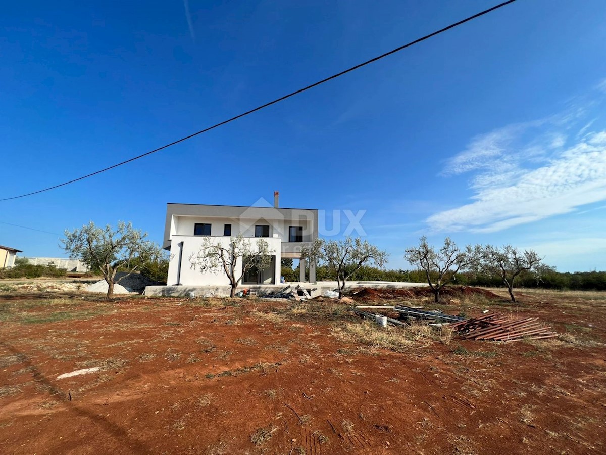 ISTRIA, LOBORIKA - Casa con piscina vicino a Pola!