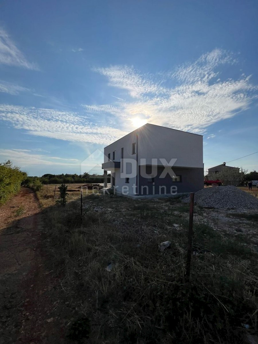 ISTRIA, LOBORIKA - Casa con piscina vicino a Pola!