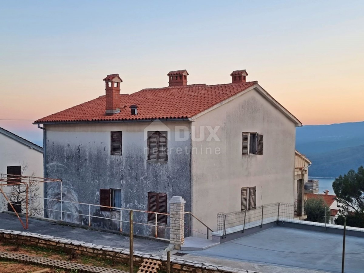 ISTRIA, RABAC - Palazzina con vista mare