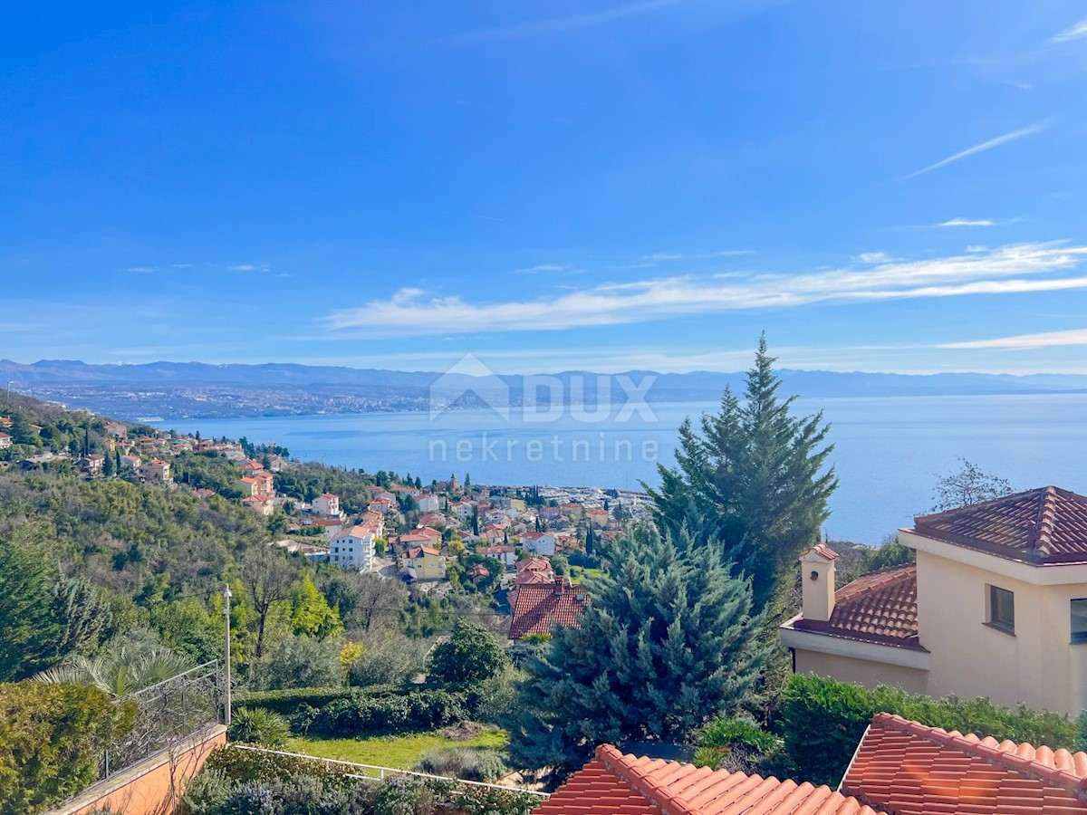 OPATIJA, IČIĆI - appartamento più grande in un nuovo edificio con piscina e vista mare vicino alla spiaggia e Opatija