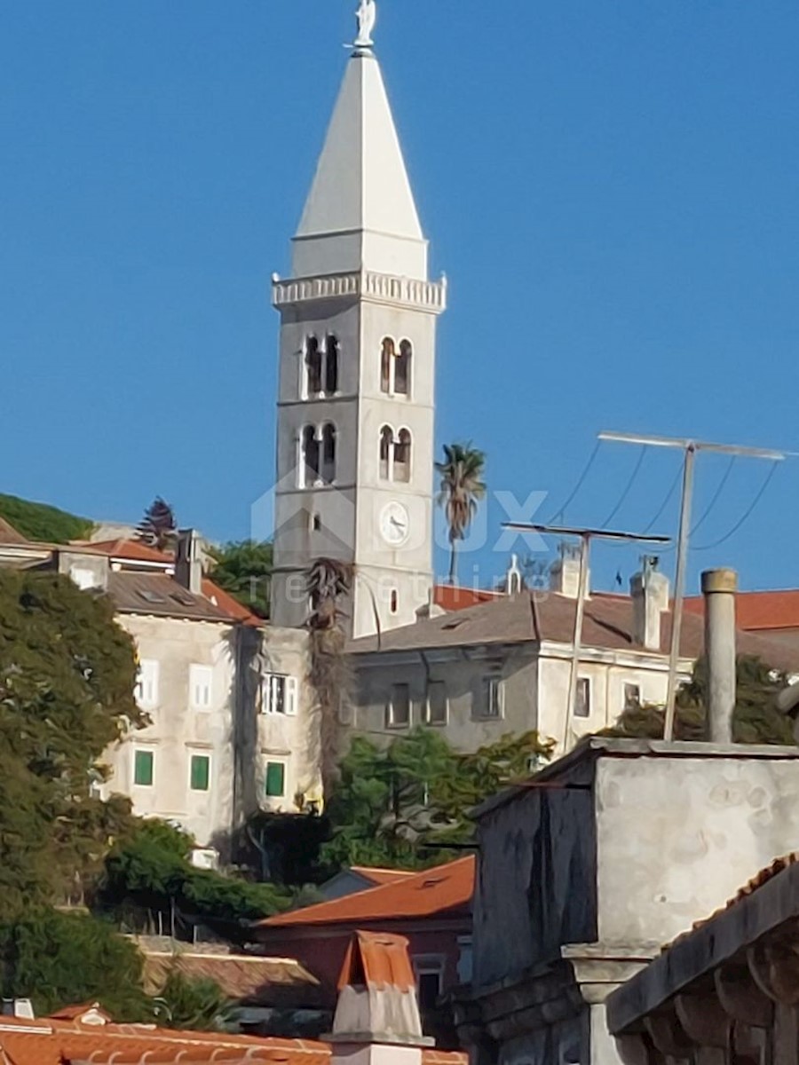 MALI LOŠINJ - due case unifamiliari in pieno centro