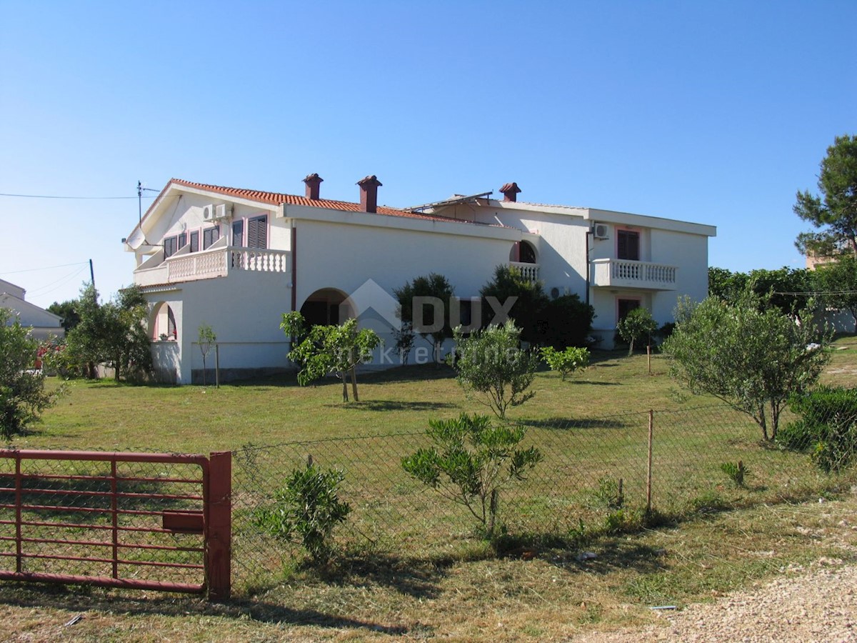 Casa Povljana, 896m2