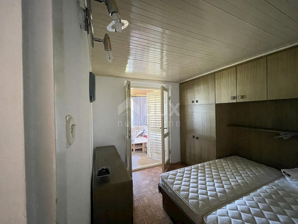 ISTRIA, POMER- Casa, piscina coperta, giardino magico! Proprio accanto alla spiaggia!