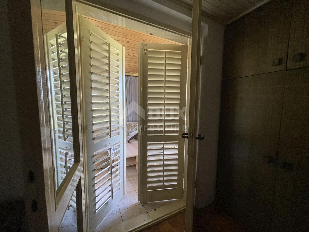 ISTRIA, POMER- Casa, piscina coperta, giardino magico! Proprio accanto alla spiaggia!