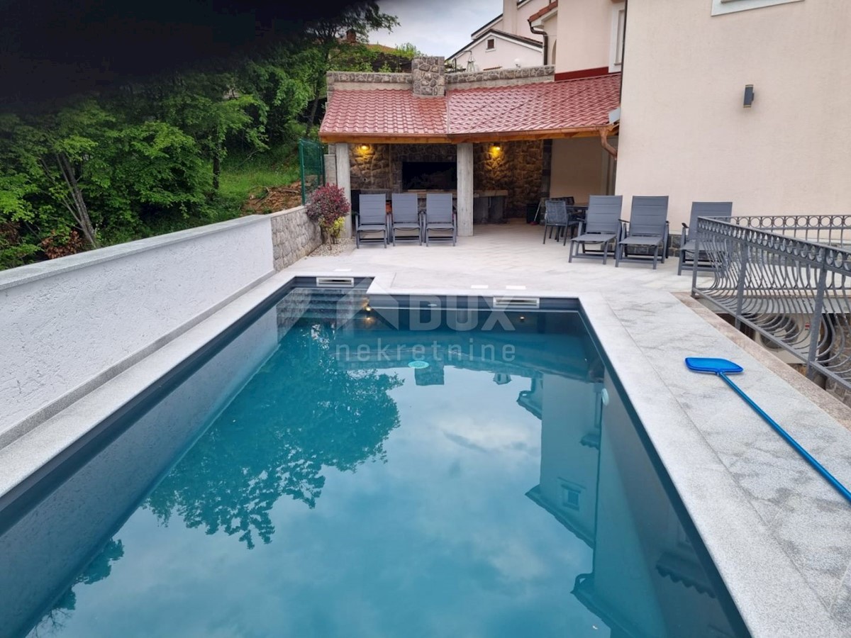 OPATIJA, MATULJI - casa 405m2 con vista mare e piscina + giardino paesaggistico 900m2