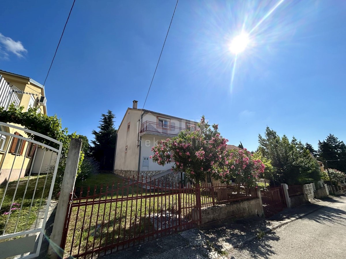 ZADAR, KARIN GORNJI - Casa vicino al mare