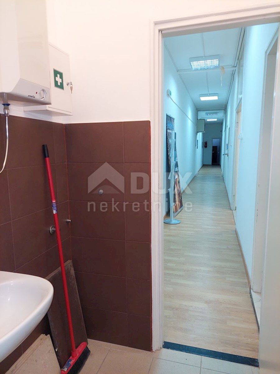 Locale commerciale Pećine, Rijeka, 144,50m2