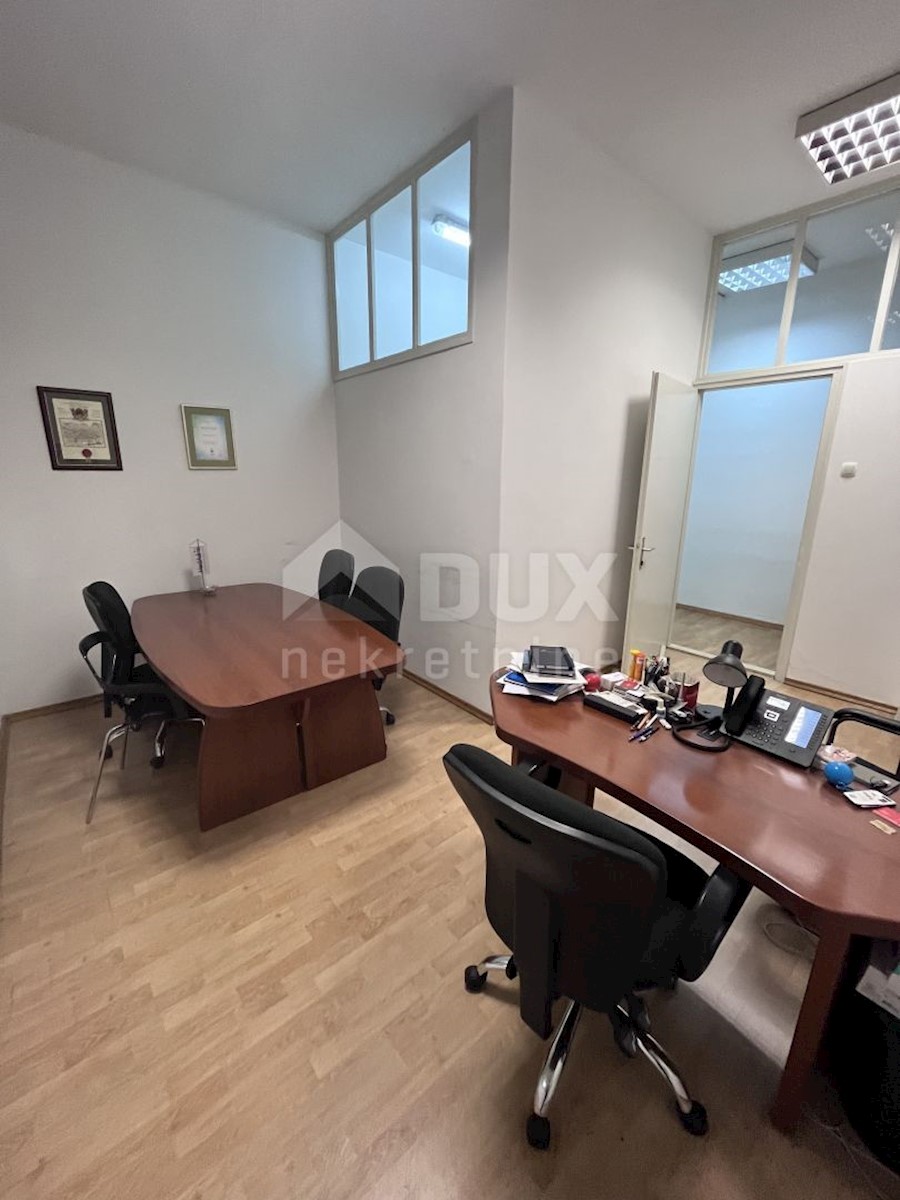 Locale commerciale Pećine, Rijeka, 144,50m2