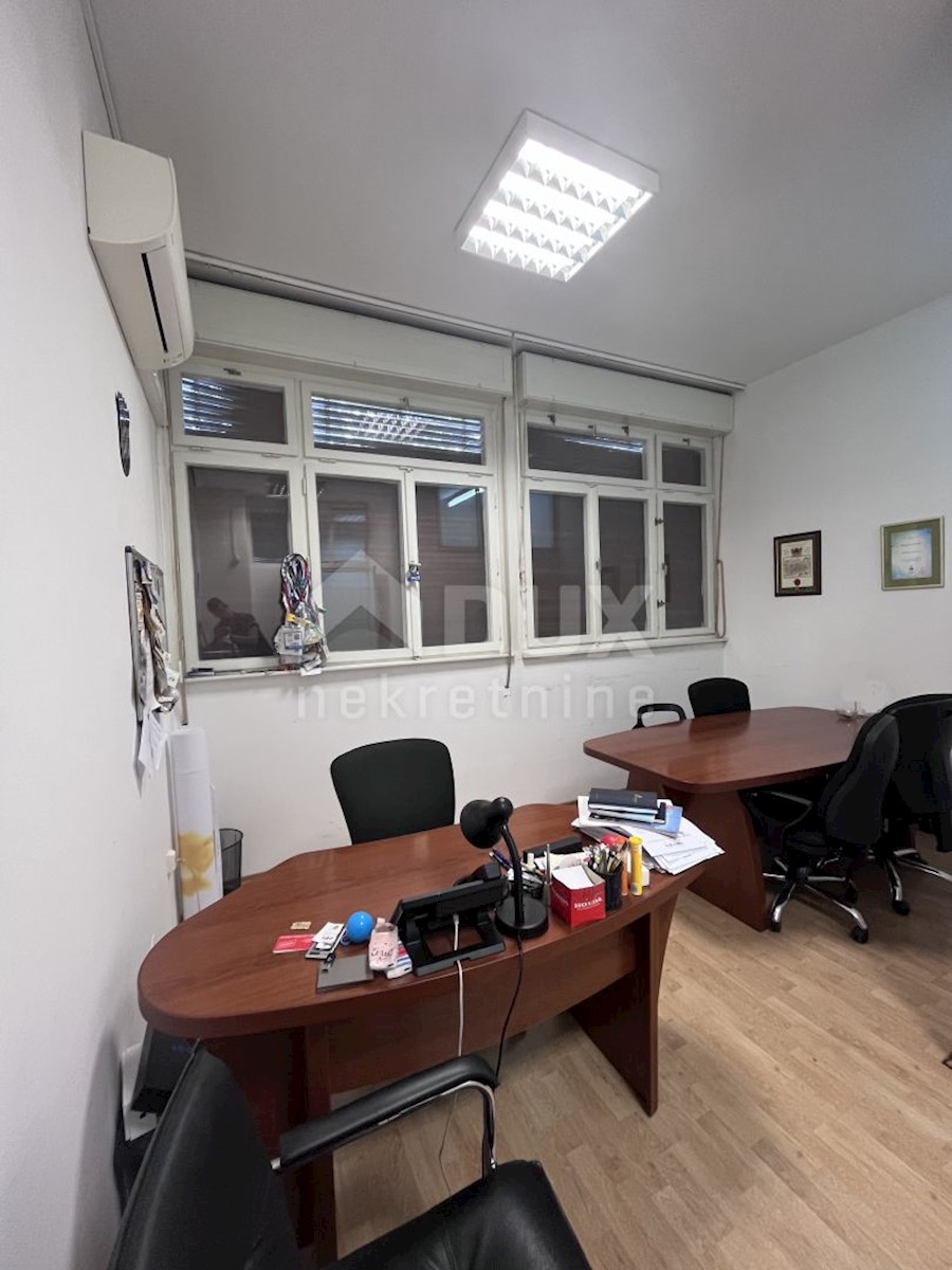 Locale commerciale Pećine, Rijeka, 144,50m2