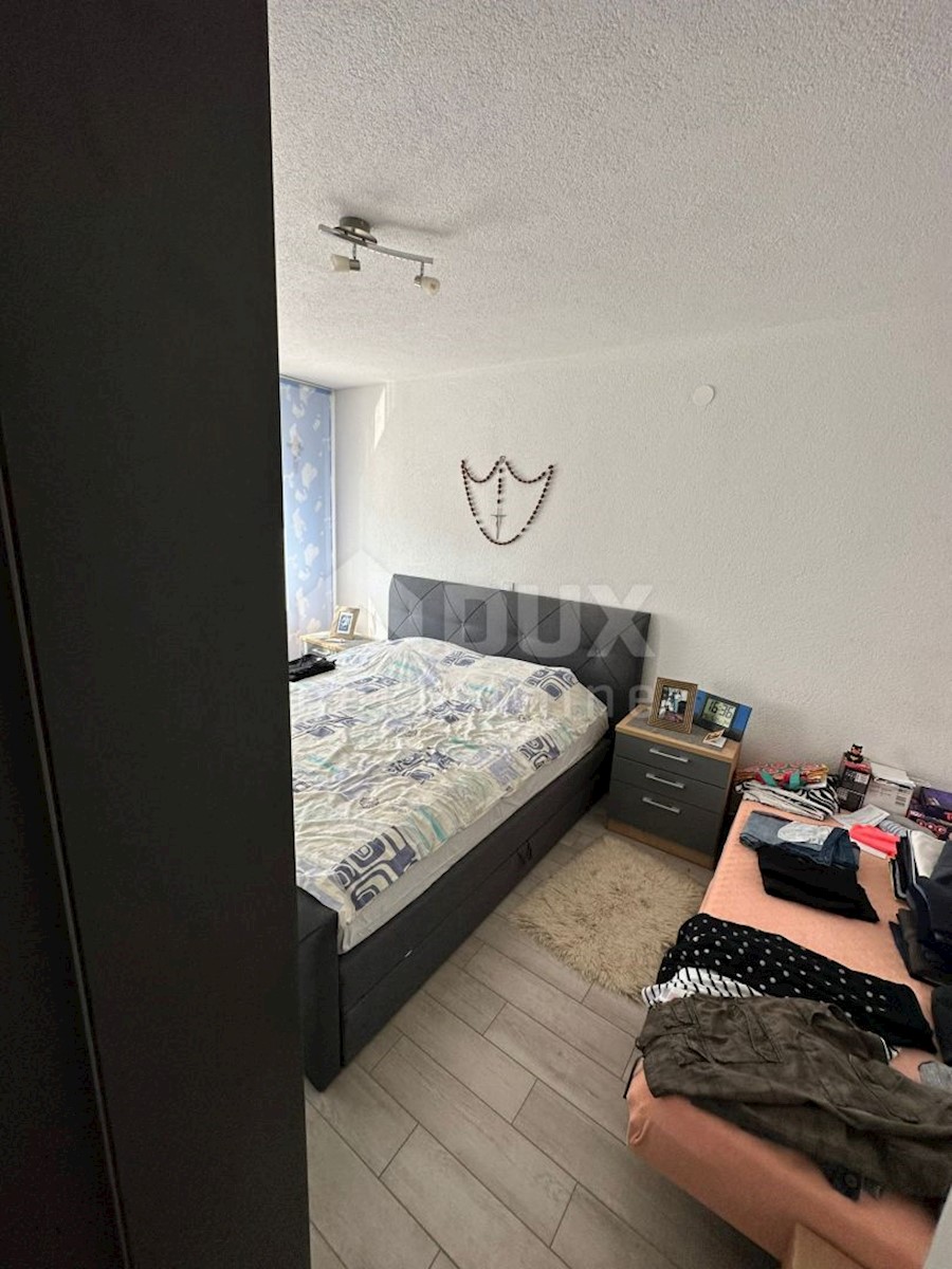 ZADAR, VIR - Casa spaziosa con 5 appartamenti