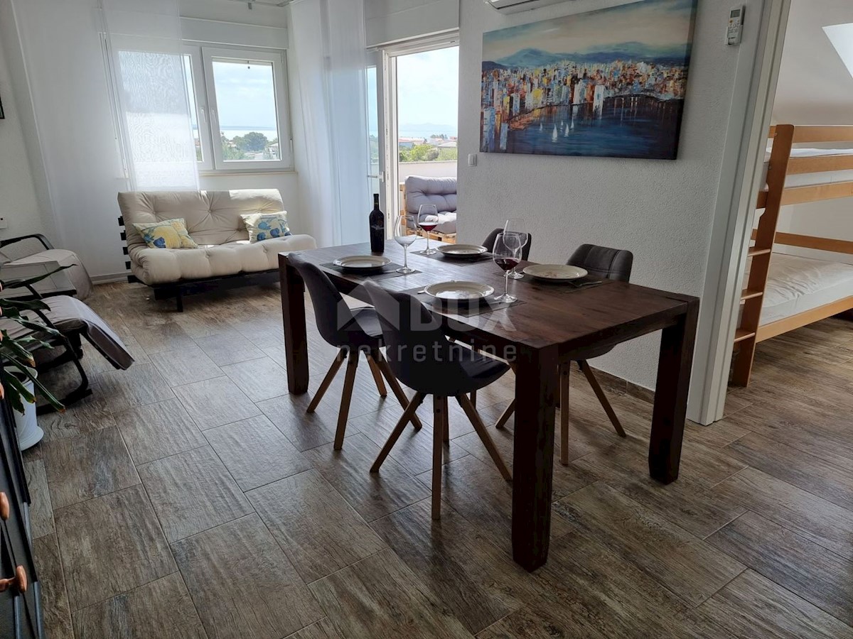 ZADAR, VIR - Casa spaziosa con 5 appartamenti
