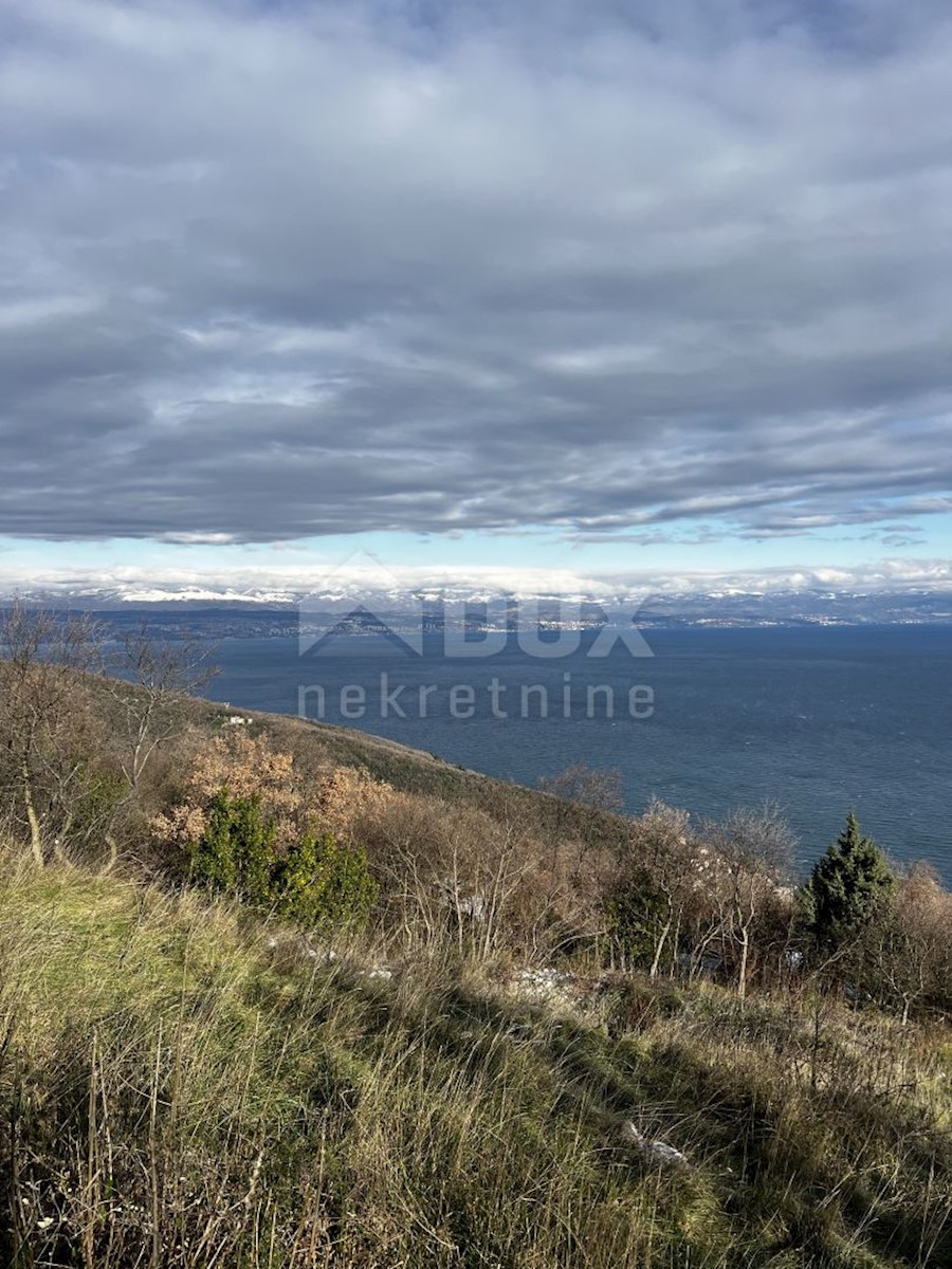 MOŠĆENIČKA DRAGA, MOŠĆENICE - Terreno edificabile con vista panoramica sul mare