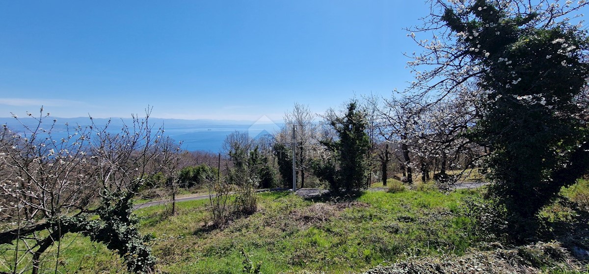 LOVRAN, DOBREĆ - Terreno edificabile con vista mare