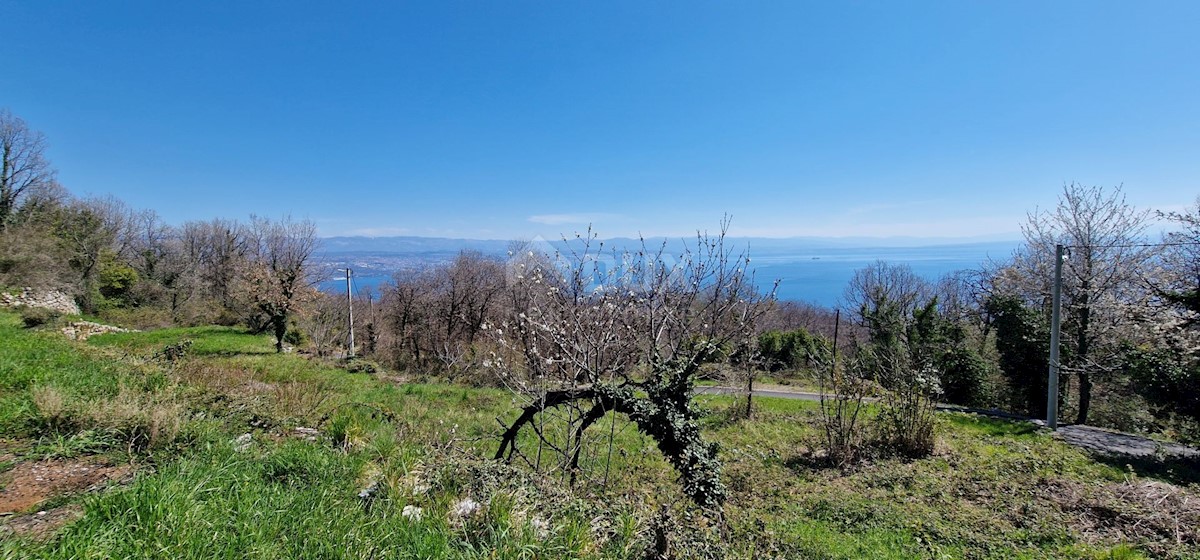 LOVRAN, DOBREĆ - Terreno edificabile con vista mare