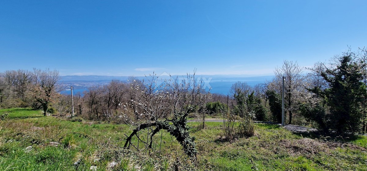 LOVRAN, DOBREĆ - Terreno edificabile con vista mare