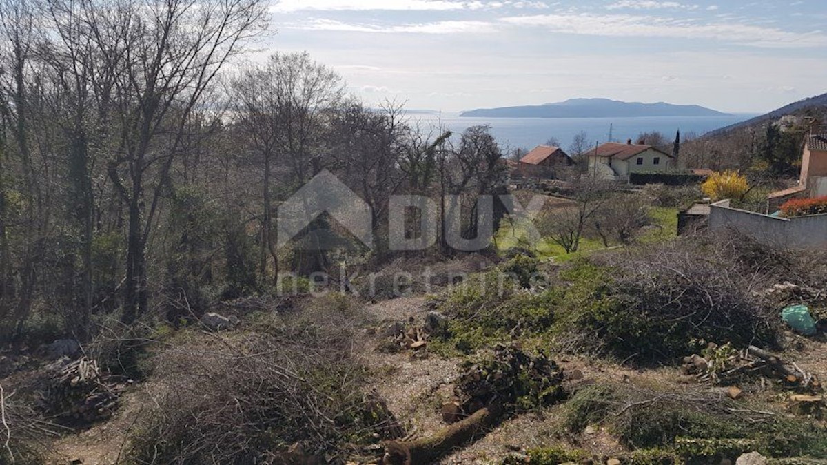 OPATIJA, IČIĆI, POLJANE - terreno edificabile 1333m2 + vecchia casa 85m2 con vista mare per casa familiare/ villa/ appartamenti/ casa in affitto - vacanza con piscina