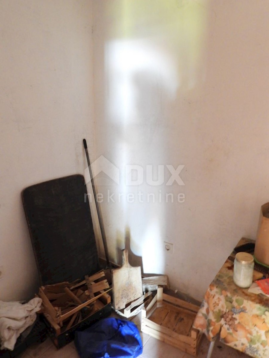 OPATIJA, IČIĆI, POLJANE - terreno edificabile 1333m2 + vecchia casa 85m2 con vista mare per casa familiare/ villa/ appartamenti/ casa in affitto - vacanza con piscina