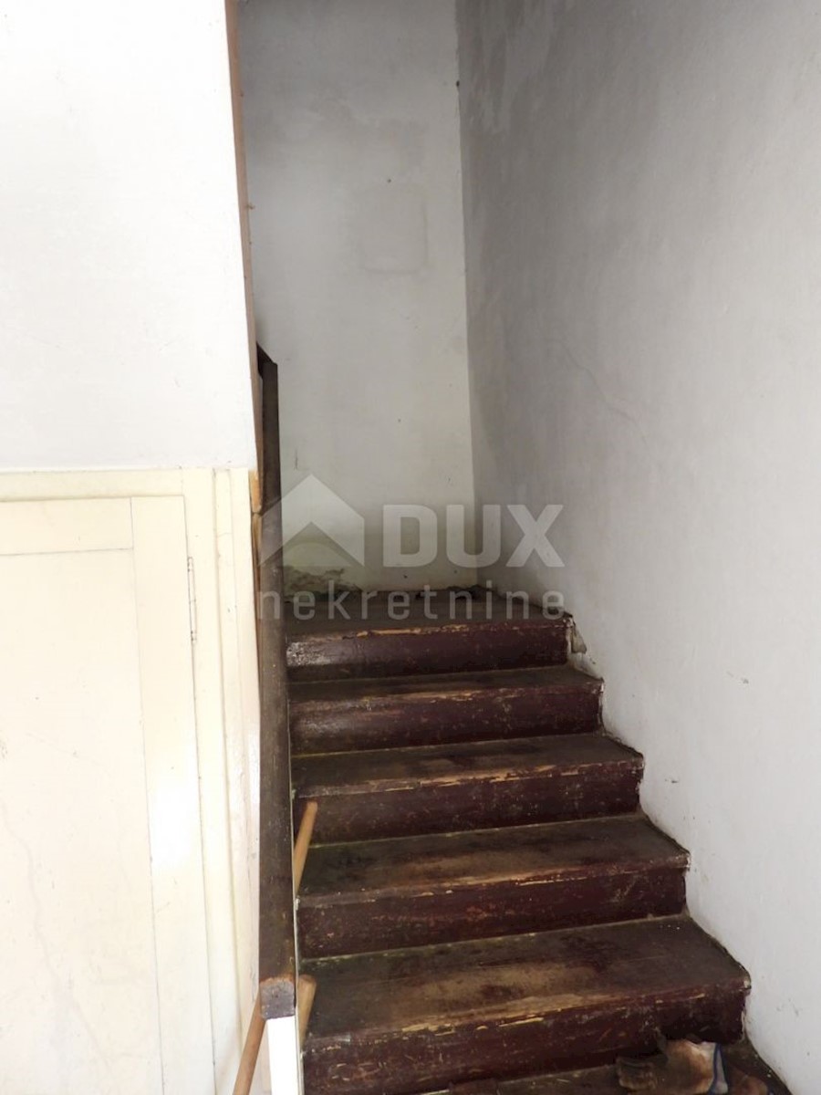 OPATIJA, IČIĆI, POLJANE - terreno edificabile 1333m2 + vecchia casa 85m2 con vista mare per casa familiare/ villa/ appartamenti/ casa in affitto - vacanza con piscina