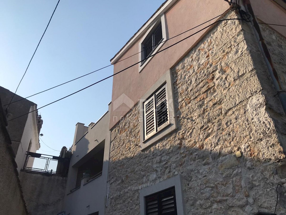 ISTRIA, MEDULIN - Casa in pietra in ottima posizione