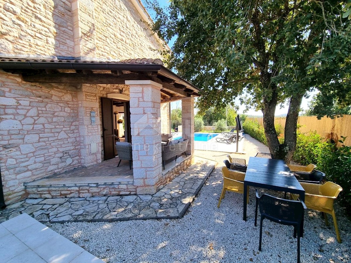 ISTRIA, SVETI LOVREČ - Bellissima villa con piscina