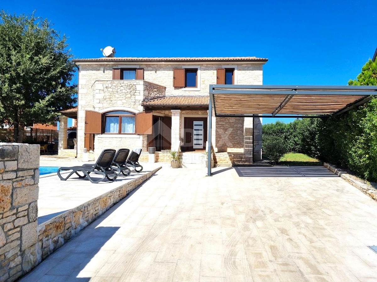 ISTRIA, SVETI LOVREČ - Bellissima villa con piscina