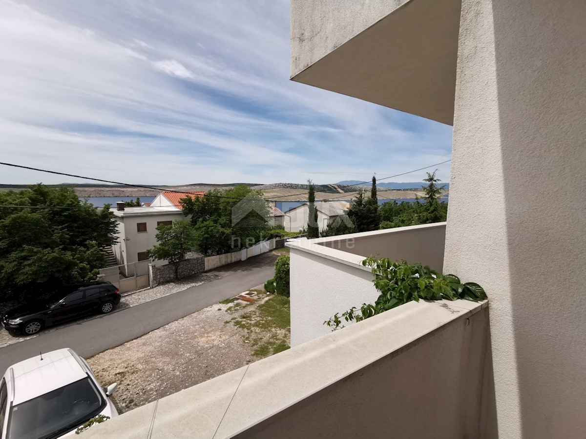 CRIKVENICA, JADRANOVO - Appartamento duplex, 98m2 in una bella posizione vicino al mare