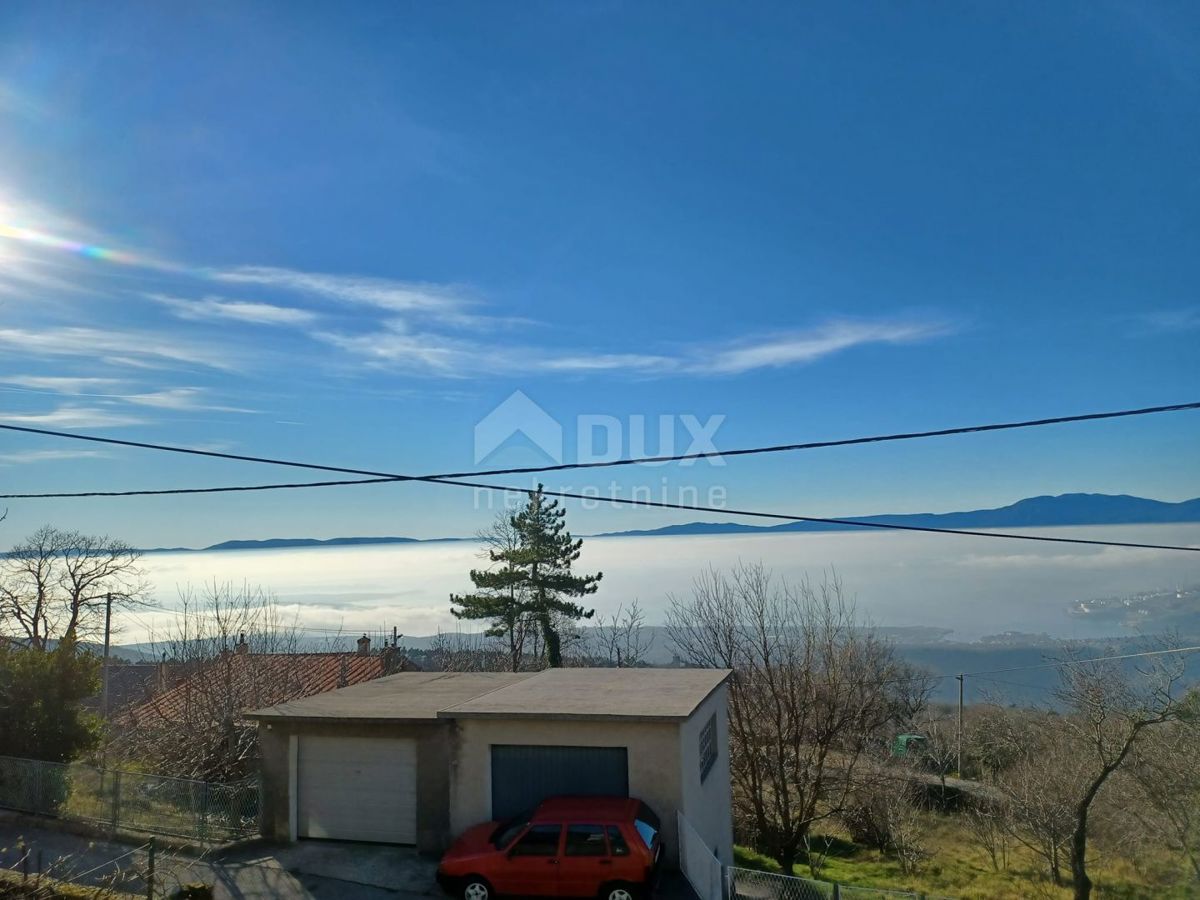 RIJEKA, HRELJIN - casa bifamiliare 150m2 con vista mare + dintorni 650m2