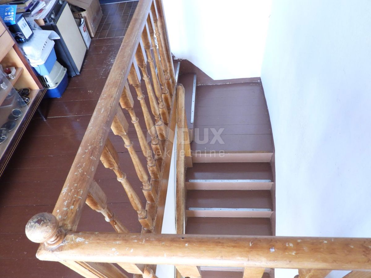 RIJEKA, HRELJIN - casa bifamiliare 150m2 con vista mare + dintorni 650m2