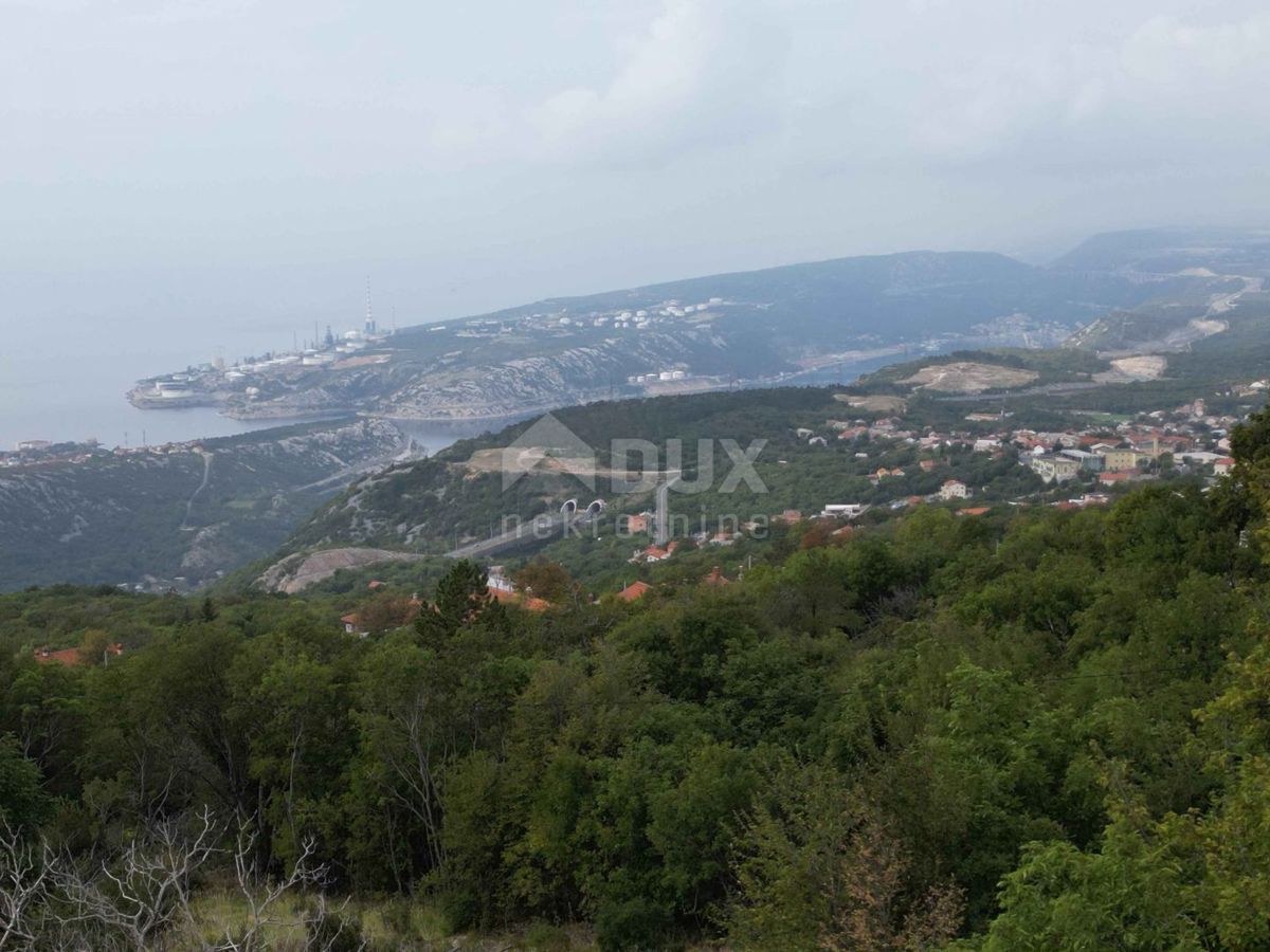 RIJEKA, HRELJIN - casa bifamiliare 150m2 con vista mare + dintorni 650m2