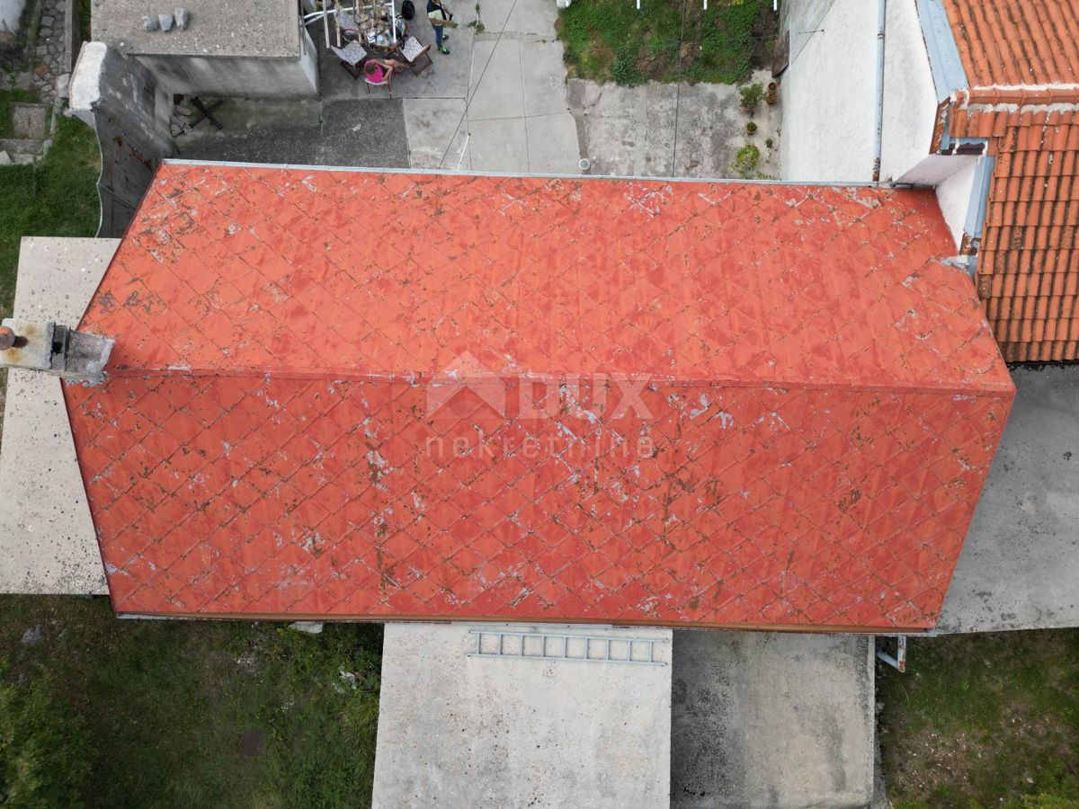 RIJEKA, HRELJIN - casa bifamiliare 150m2 con vista mare + dintorni 650m2
