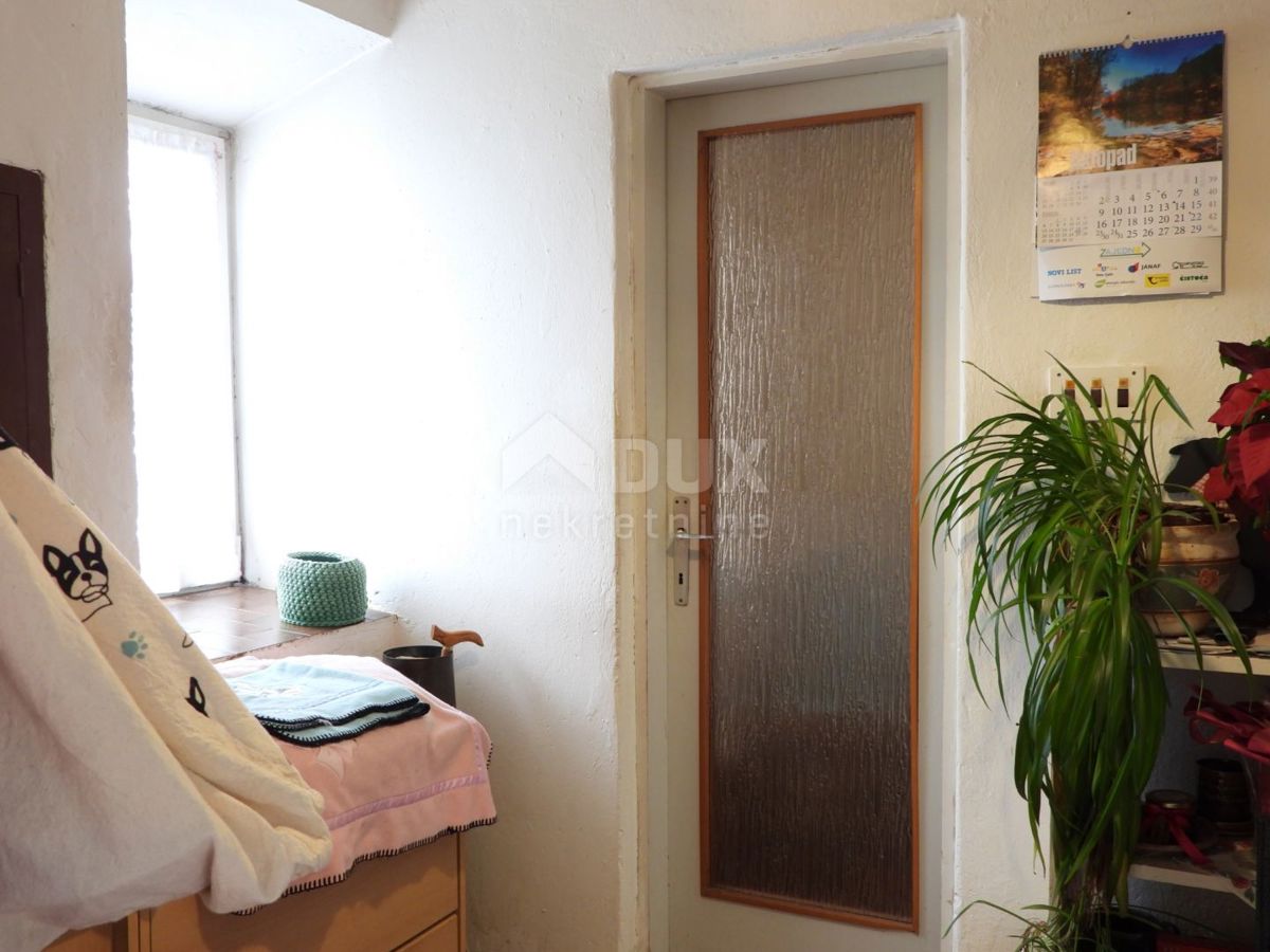 RIJEKA, HRELJIN - casa bifamiliare 150m2 con vista mare + dintorni 650m2