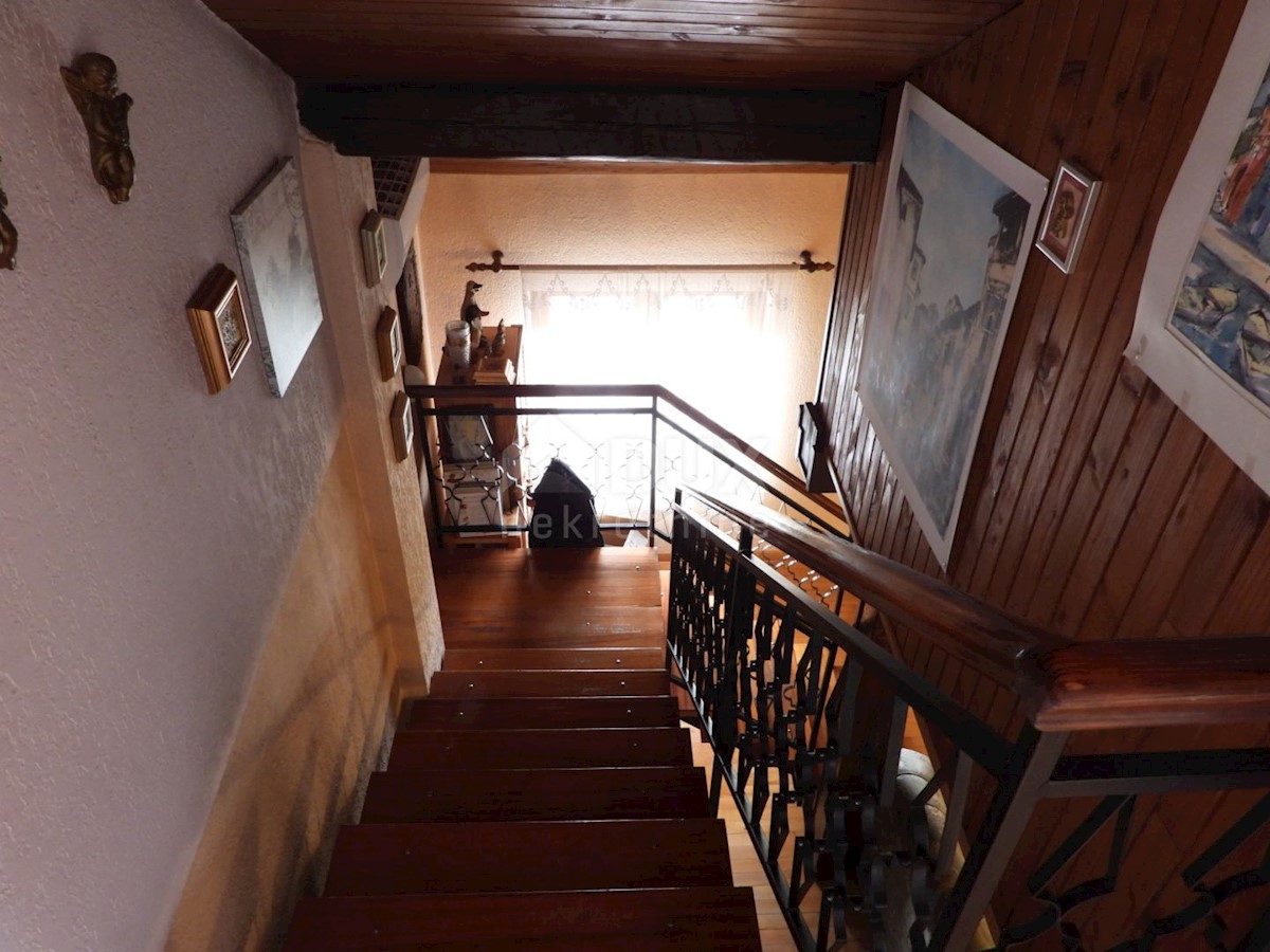OPATIJA, KASTAV, TRINAJSTIĆI - casa 110m2 con vista mare + garage 90m2 + annessi 45m2 + ambiente 4100m2