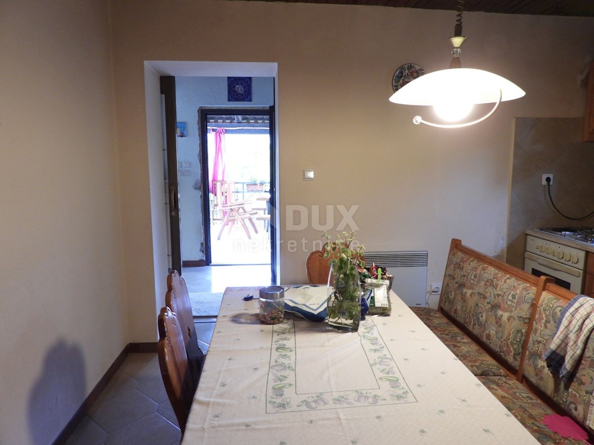 OPATIJA, KASTAV, TRINAJSTIĆI - casa 110m2 con vista mare + garage 90m2 + annessi 45m2 + ambiente 4100m2