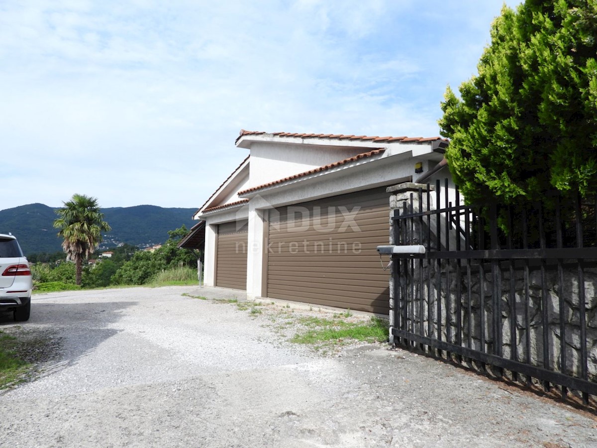 OPATIJA, KASTAV, TRINAJSTIĆI - casa 110m2 con vista mare + garage 90m2 + annessi 45m2 + ambiente 4100m2