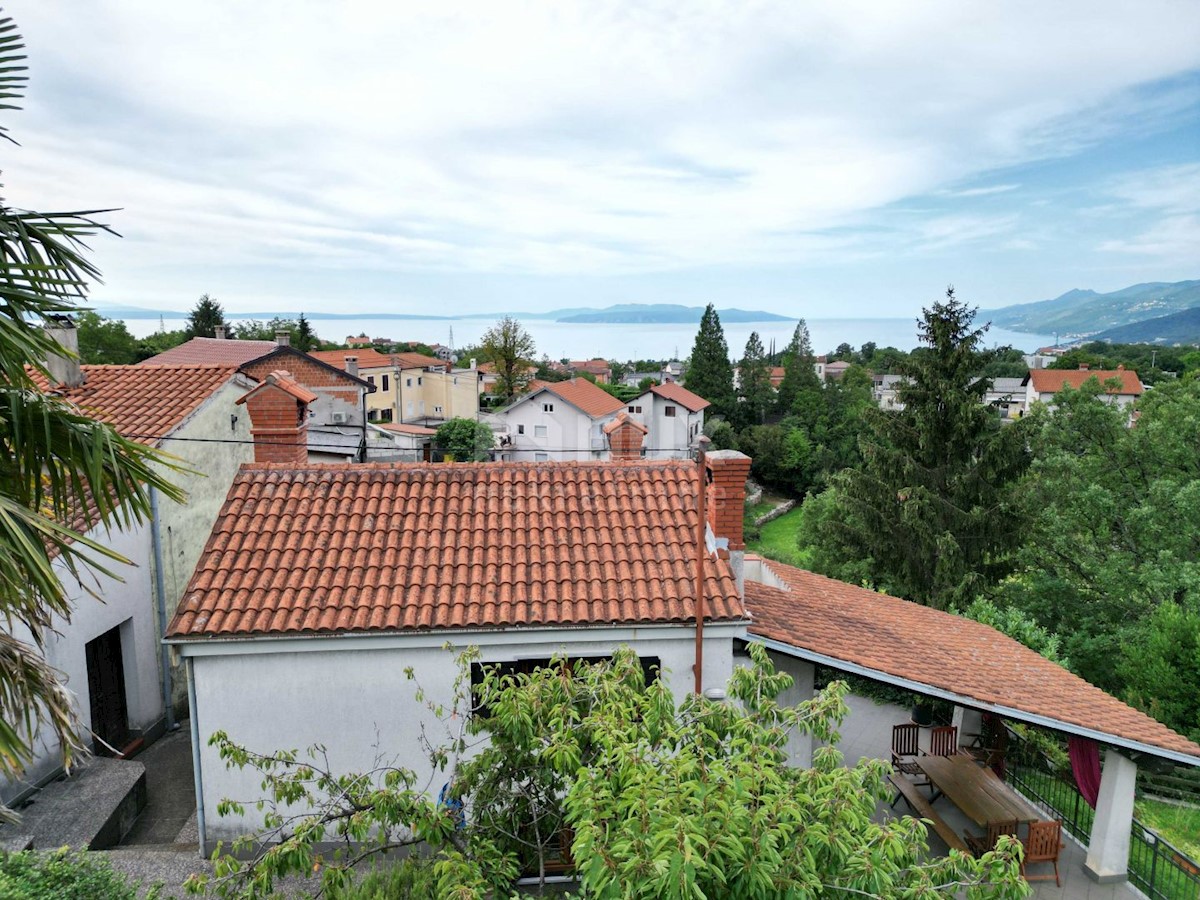OPATIJA, KASTAV, TRINAJSTIĆI - casa 110m2 con vista mare + garage 90m2 + annessi 45m2 + ambiente 4100m2