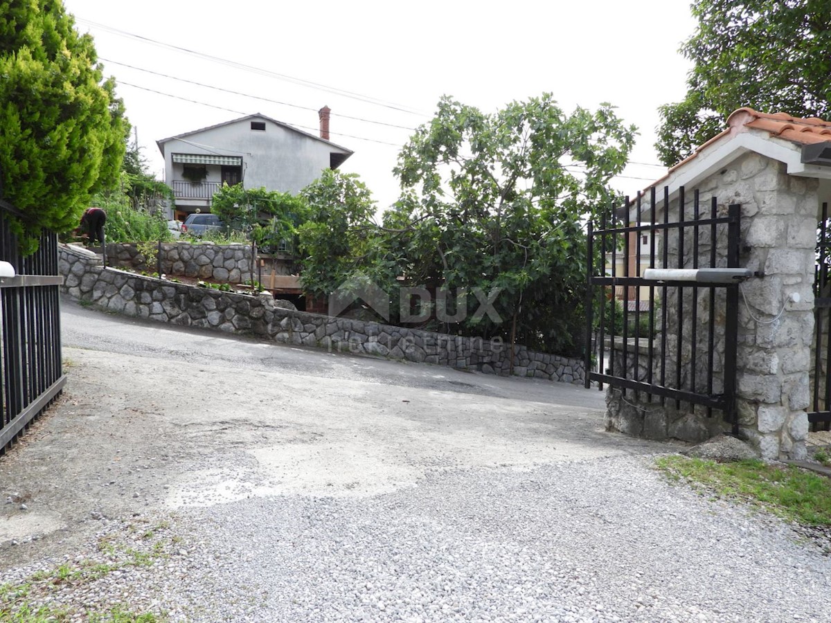 OPATIJA, KASTAV, TRINAJSTIĆI - casa 110m2 con vista mare + garage 90m2 + annessi 45m2 + ambiente 4100m2