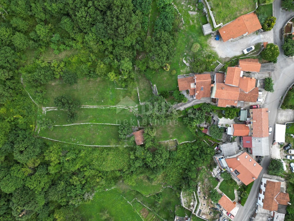 OPATIJA, KASTAV, TRINAJSTIĆI - casa 110m2 con vista mare + garage 90m2 + annessi 45m2 + ambiente 4100m2