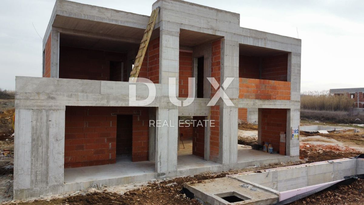ZADAR, PRIVLAKA - Villa di lusso al mare in costruzione