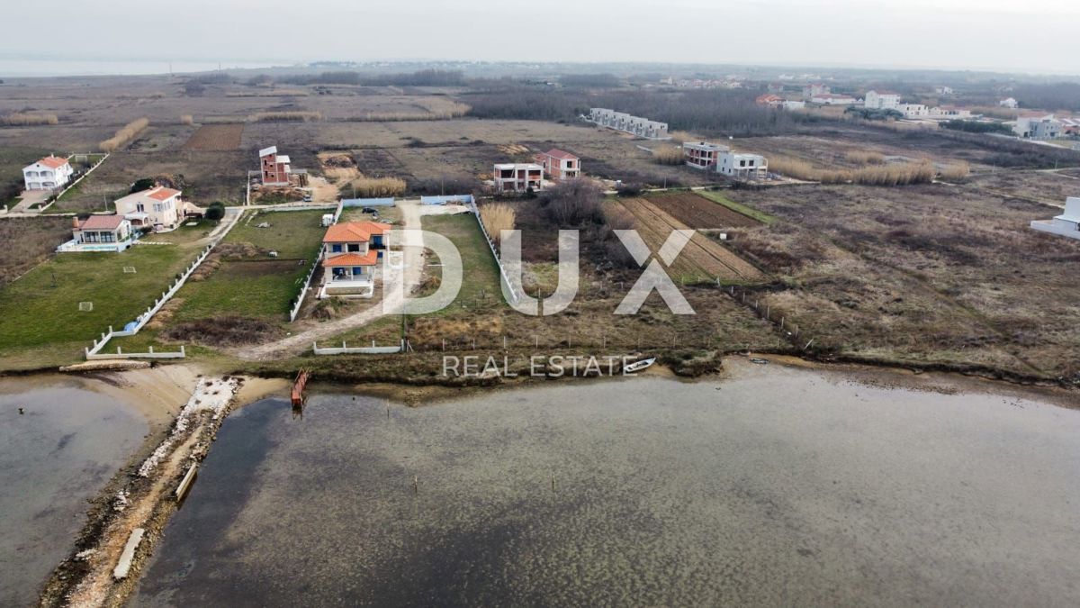 ZADAR, PRIVLAKA - Villa di lusso al mare in costruzione